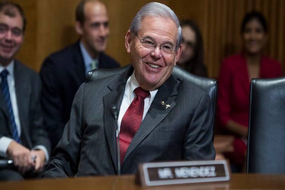 ABD Senatosu Dış İlişkiler Komisyonu Başkanı Bob Menendez, T&uuml;rkiye&rsquo;ye F-16