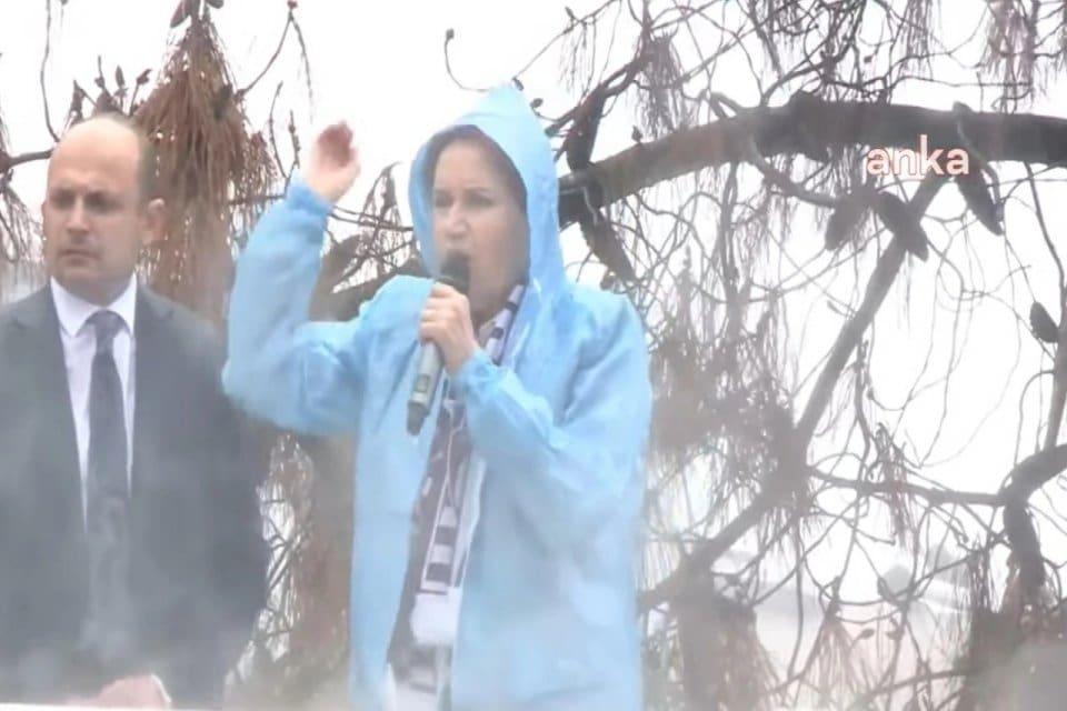Sinop'ta yurttaşlara seslenen İYİ Parti Genel Başkanı Meral Akşener; Millet