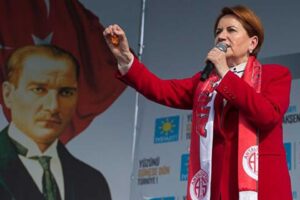 İYİ Parti Genel Başkanı Meral Akşener bugün İzmir'e geliyor.  DEMOKRAT