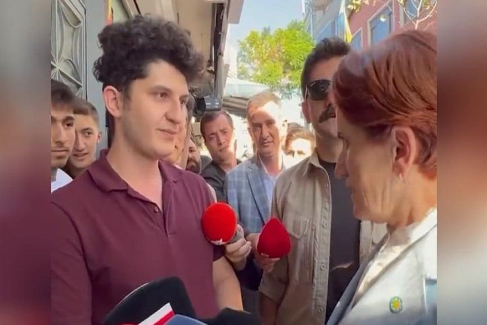 İYİ Parti lideri Meral Akşener, kendisine "Bir elinizin her zaman