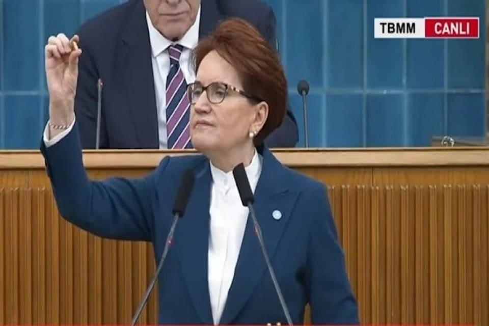 İYİ Parti lideri Meral Akşener, partisinin İstanbul İl Başkanlığı'na y&ouml;nelik