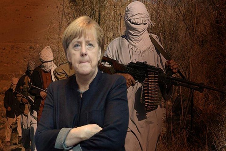 Merkel'den flaş Taliban çağrısı Afganistan'daki gelişmeleri değerlendiren Almanya Başbakanı Angela Merkel, uluslararası topluma 'Afganistan'ın