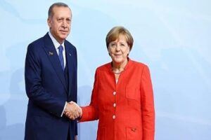 G&ouml;revi bırakmaya hazırlanan Almanya Başbakanı Angela Merkel veda ziyareti i&ccedil;in