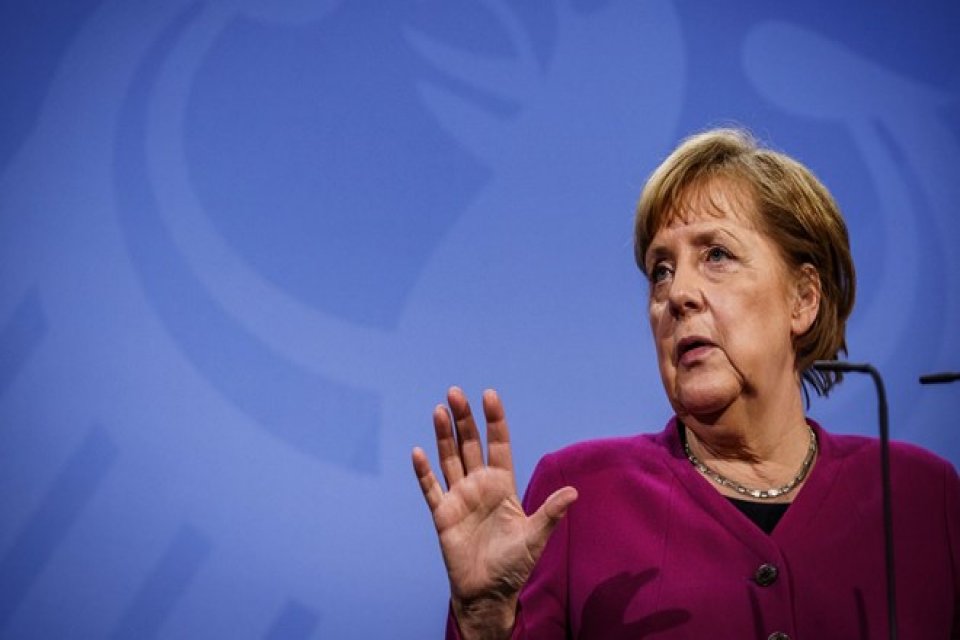 Almanya Başbakanı Merkel, eyalet başbakanlarından Covid-19 tedbirlerini uygulamalarını istedi.&nbsp;Covid-19&rsquo;un mutasyona