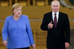 Rusya Devlet Başkanı Putin'in n&uuml;kleer silah kullanımı konusundaki a&ccedil;ıklamalarına değinene