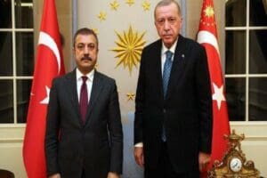 Merkez Bankası politika faizini y&uuml;zde 14'te sabit tuttu. Piyasa beklentisi
