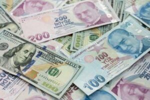 Tüm gözler Merkez Bankası'nın saat 14.00'te açıklayacağı faiz kararına çevrildi.