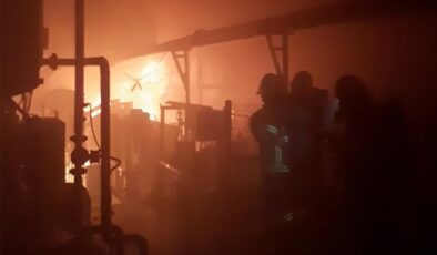 Metal fabrikasında yangın; Dumandan etkilendiler