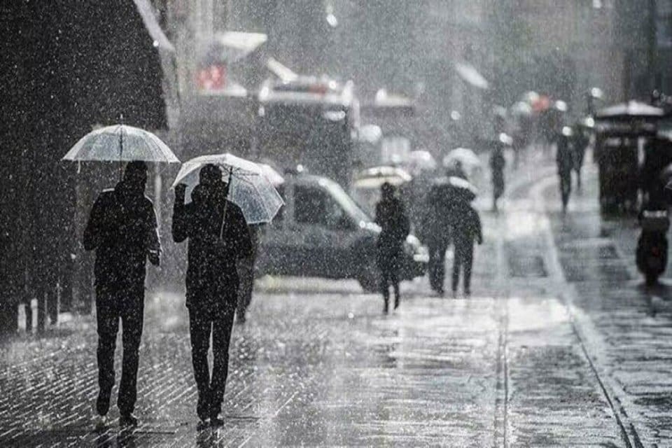 Meteoroloji Genel M&uuml;d&uuml;rl&uuml;ğ&uuml;, haftalık hava durumu tahmin raporunu yayımladı. Buna