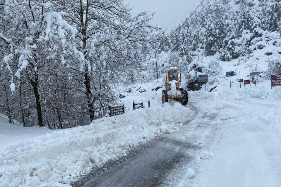 Meteoroloji Genel M&uuml;d&uuml;rl&uuml;ğ&uuml; (MGM), aralarında İstanbul'un da olduğu bir&ccedil;ok şehre
