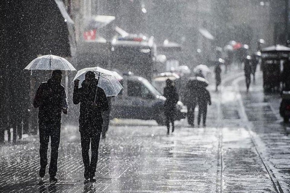 Meteoroloji'nin 19 Ağustos hava durumu raporuna g&ouml;re bug&uuml;n İstanbul dahil,