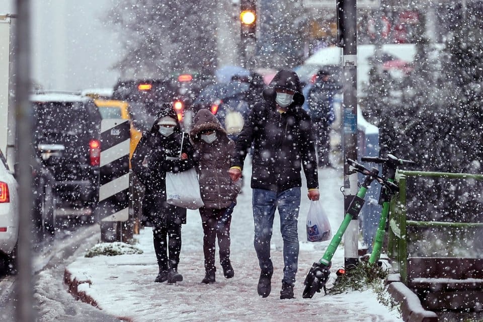 Meteoroloji Genel M&uuml;d&uuml;rl&uuml;ğ&uuml; 19 Nisan hava durumu raporunu yayımladı. Trakya'nın