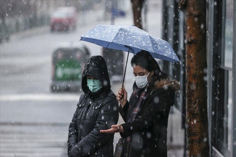 Meteoroloji'den karla karışık yağmur uyarısı Meteoroloji Genel Müdürlüğü, hava durumu tahmin raporunu paylaştı. Meteoroloji'den yapılan