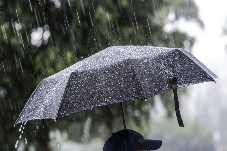Meteoroloji Genel M&uuml;d&uuml;rl&uuml;ğ&uuml;, bug&uuml;n i&ccedil;in paylaştığı verilerde &uuml;lke genelinde yağış