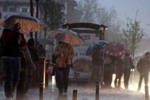 Meteoroloji Genel M&uuml;d&uuml;rl&uuml;ğ&uuml;'nden alınan tahminlere g&ouml;re, yurdun genelinin par&ccedil;alı ve