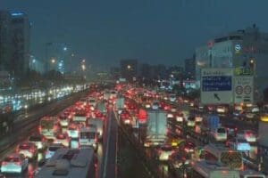 Meteoroloji'nin son hava durumu raporunda beklenen kuvvetli r&uuml;zgar ve yağış