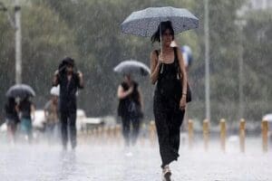Meteoroloji Genel M&uuml;d&uuml;rl&uuml;ğ&uuml; tarafından yapılan son dakika hava tahmin raporuna