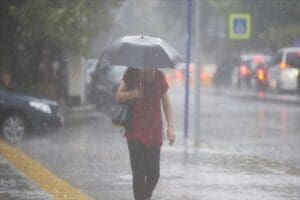Meteoroloji Genel M&uuml;d&uuml;rl&uuml;ğ&uuml;'nden yapılan son dakika a&ccedil;ıklamasına g&ouml;re, Marmara, İ&ccedil;