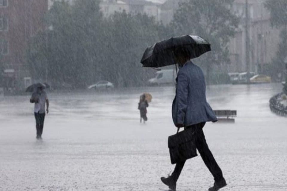 Meteoroloji Genel M&uuml;d&uuml;rl&uuml;ğ&uuml; (MGM), yarın Marmara B&ouml;lgesi dahil 17 il