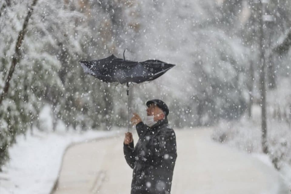 Yeni hava durumu raporunu yayınlayan Meteoroloji, 10 kente turuncu kodlu