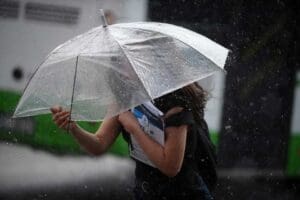 Meteoroloji Genel M&uuml;d&uuml;rl&uuml;ğ&uuml;'nce İzmir, Manisa, Aydın ve Muğla &ccedil;evrelerinde sağanak