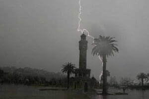 Meteoroloji Genel M&uuml;d&uuml;rl&uuml;ğ&uuml; aralarında İzmir&rsquo;in de olduğu 27 il i&ccedil;in