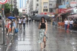 Meteoroloji'den yapılan değerlendirmelere g&ouml;re&nbsp;Marmara, Ege, Batı Akdeniz, İ&ccedil; Anadolu, Batı