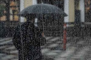 METEOROLOJİ 2'nci Bölge Müdürlüğü'nce İzmir'in kuzey ilçelerinde sağanak yağış uyarısında