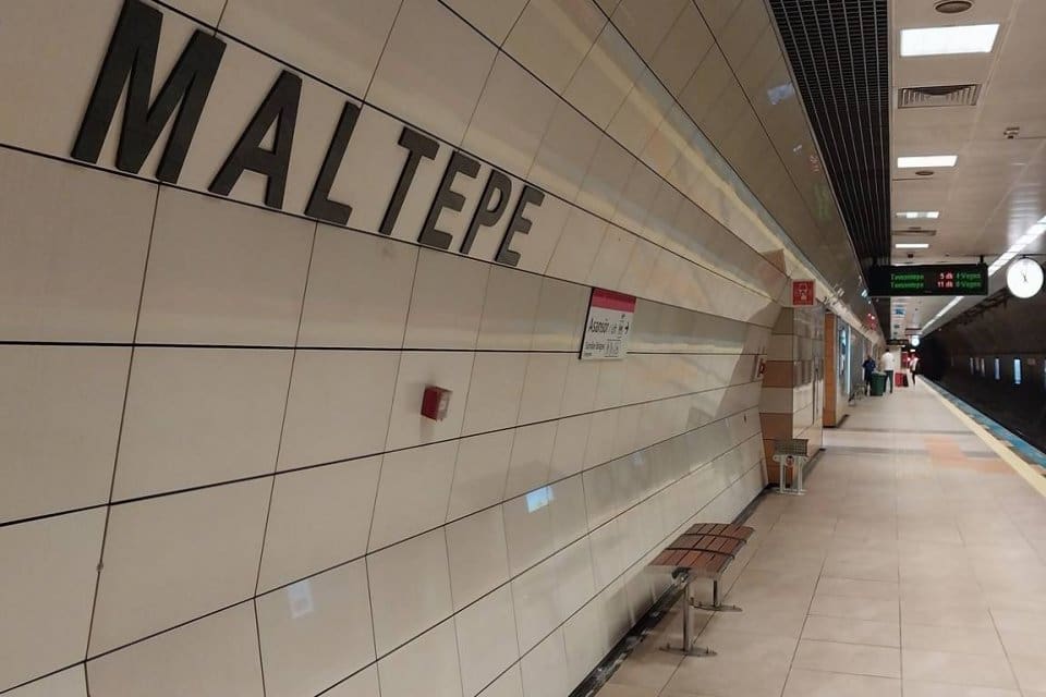 Metro İstanbul'dan yapılan a&ccedil;ıklamada, miting, konser ve ma&ccedil; gibi yoğun