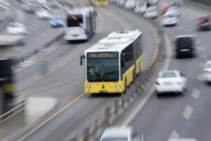 Metrob&uuml;ste tartıştığı 2 kişiyi bı&ccedil;akla yaralayan G&ouml;kay Atilan hakkında iddianame