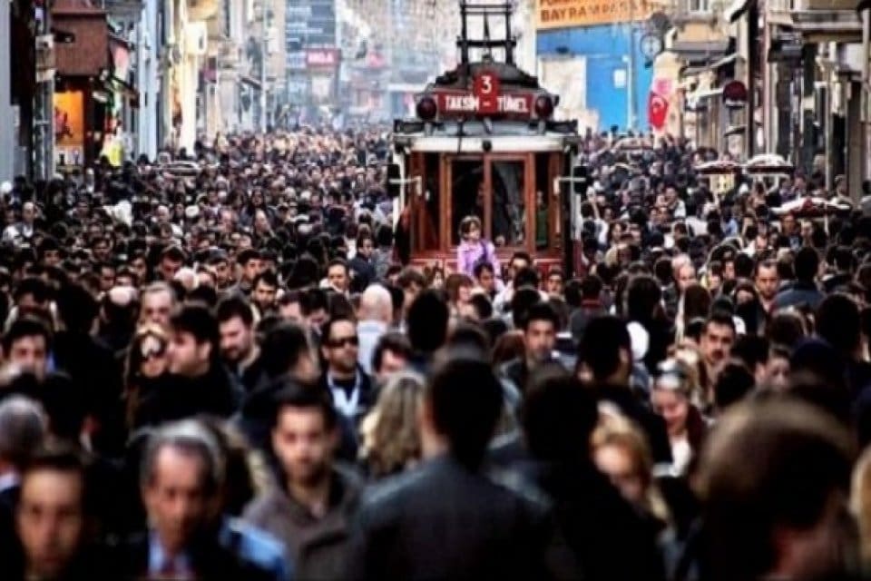 MetroPOLL tarafından elektrik ve doğalgaz zamlarına ilişkin yapılan araştırmada katılımcıların