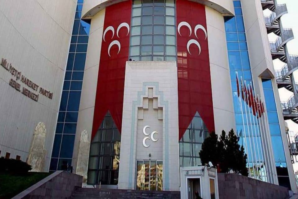 MHP Genel Başkan Yardımcısı Semih Yal&ccedil;ın, Diyarbakır il teşkilatının feshedildiğini