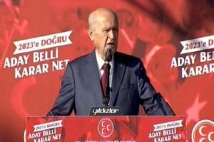 MHP lideri Bah&ccedil;eli, "Osmanlı imparatorluğunun son padişahı Sultan Vahdettin, hain