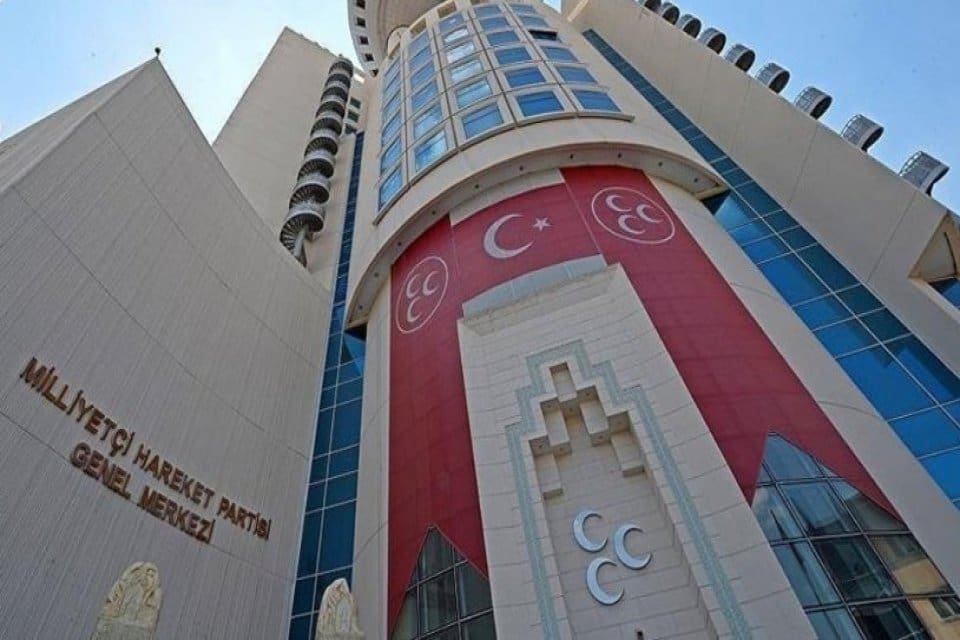 MHP'nin 13. Olağan B&uuml;y&uuml;k Kurultayı'na&nbsp;delegelerin yanı sıra il&ccedil;e başkanları ve