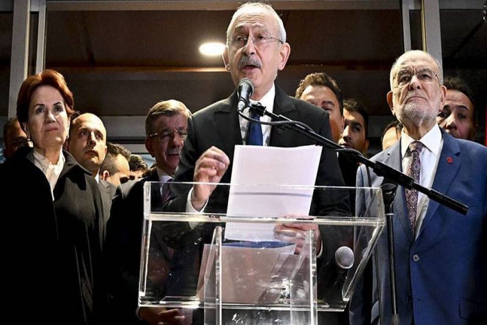 Millet İttifakı temsilcileri, CHP Genel Başkanı&nbsp;Kemal Kılı&ccedil;daroğlu'nun cumhurbaşkanı adaylığı i&ccedil;in