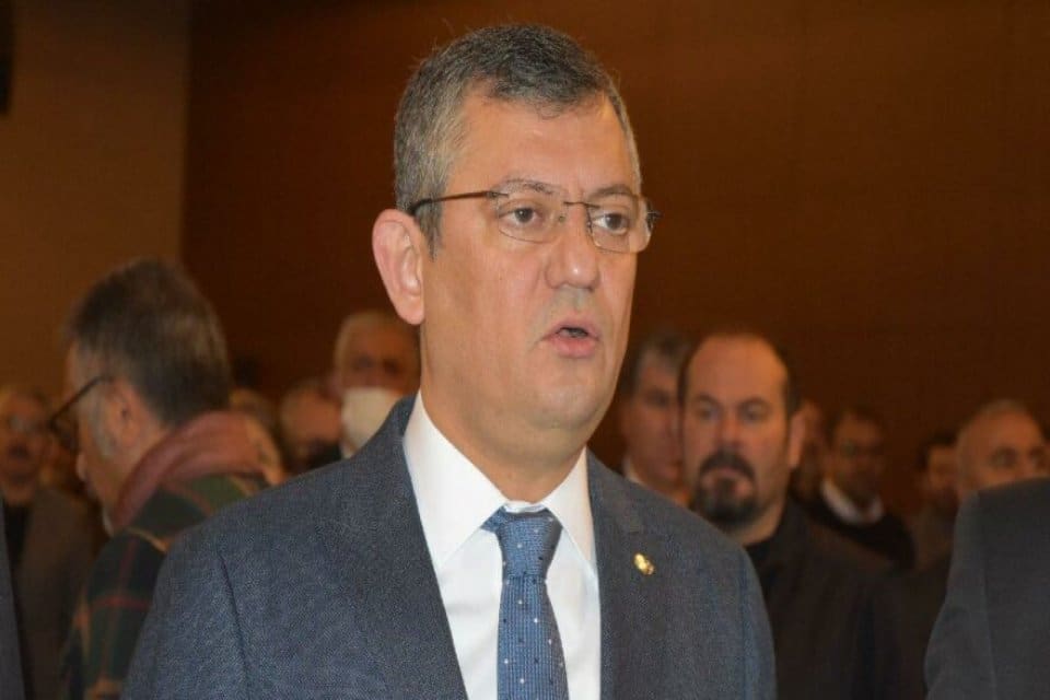 CHP Genel Başkanı Kemal Kılı&ccedil;daroğlu&rsquo;nun &ccedil;ağrısı &uuml;zerine Millet İttifakı&rsquo;nı oluşturan