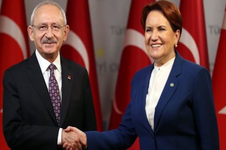 CHP Grup Başkanvekili &Ouml;zg&uuml;r &Ouml;zel, Millet İttifakı'nın cumhurbaşkanı adayının belirlenmesi