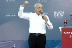 Cumhuriyet Halk Partisi (CHP) Genel Başkanı Kemal Kılı&ccedil;daroğlu, &uuml;&ccedil;&uuml;nc&uuml;s&uuml; Balıkesir&rsquo;de