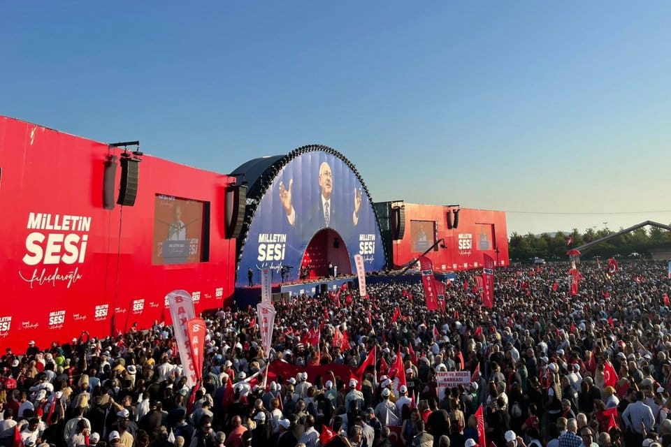 &lsquo;Milletin Sesi&rsquo;&nbsp;mitingine katılan CHP&rsquo;liler gencinden yaşlısına en &ccedil;ok ekonominin gidişatından