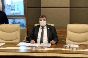 CHP İzmir Milletvekili ve Deprem Araştırma Komisyonu Üyesi Kamil Okyay