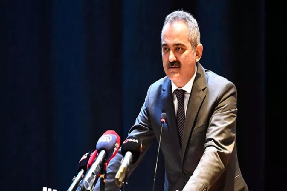 Milli Eğitim Bakanı Mahmut &Ouml;zer, orta&ouml;ğretimdeki okullaşma oranının y&uuml;zde 95,97'ye