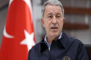 Milli Savunma Bakanı Hulusi Akar son dakika a&ccedil;ıklamasında, 'Yunan komşularımız