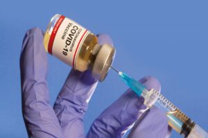 Üretim kapasitesi ve lojistik engeller nedeniyle dünyada aşı sorunu yaşanırken,