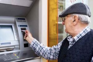 Geçtiğimiz yıl 100 lira zamlanarak 1100 lira olan emekli ikramiyesi