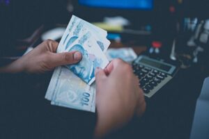 Gazeteci Erdal Sağlam, Ankara kulislerinde asgari &uuml;crete y&uuml;ksek bir zam