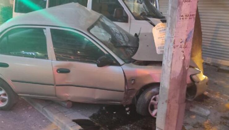 Minibüsün çarptığı otomobilin sürücüsü öldü
