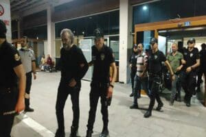 Ka&ccedil;ak kazılarda bulunan tarihi eserleri yurt dışındaki m&uuml;zayede evlerine g&ouml;nderip