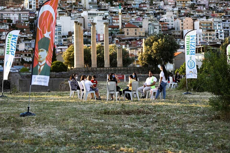 D&uuml;nya &Ccedil;ocuk ve Gen&ccedil;lik Kenti vizyonuyla &ccedil;alışmalarını s&uuml;rd&uuml;ren Bayraklı Belediyesinde,