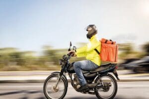 internet ve paket satışlarında yaşanan y&uuml;kseliş, motosiklet ve hafif ticari