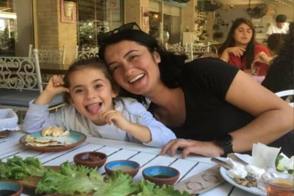 Muğla'nın Bodrum il&ccedil;esinde, motosikletine otomobil &ccedil;arpması sonucu ağır yaralanan, Bodrum